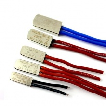 带有热保护器的充水式潜水泵-南京海川电子有限公司