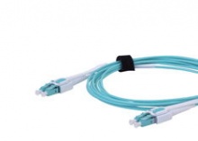 数据中心预端接布线系统